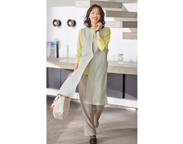 軽やかロングジレ